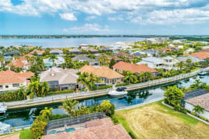 553 Fore Dr, Bradenton, FL 34208, Sold 01/13/22