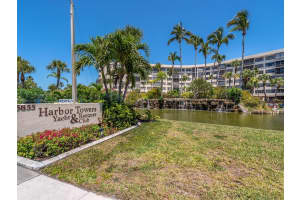 5855 Midnight Pass Rd, Siesta Key, FL 34242, Sold 11/19/21