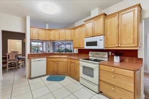 4347 Marcott Cir, Sarasota, FL 34233, Sold 11/18/21