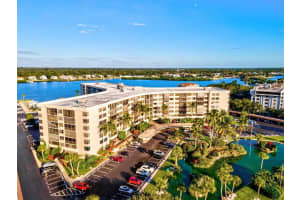 5855 Midnight Pass Rd, Siesta Key, FL 34242, Sold 01/31/22