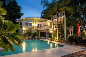 1208 Casey Key Rd, Nokomis, FL 34275, Sold 11/10/21