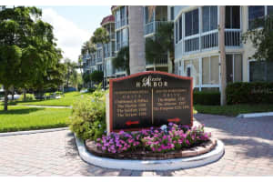 1300 N Portofino Dr, Siesta Key, FL 34242, Sold 10/15/21