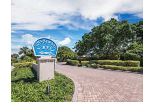 4700 Gulf of Mexico Dr, Longboat Key, FL 34228, Sold 11/03/21