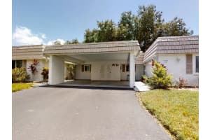 2320 Aquabluff Pl, Sarasota, FL 34231, Sold 10/27/21