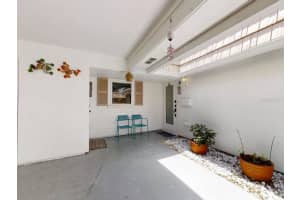 2320 Aquabluff Pl, Sarasota, FL 34231, Sold 10/27/21