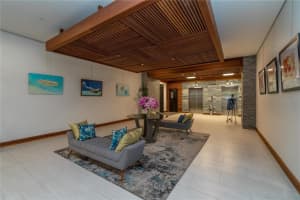 101 Gulfstream Ave, Sarasota, FL 34236, Sold 01/07/22