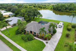 8875 Misty Creek Dr, Sarasota, FL 34241, Sold 10/29/21
