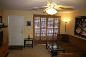 3220 Ramblewood Cir, Sarasota, FL 34237, Sold 11/19/21