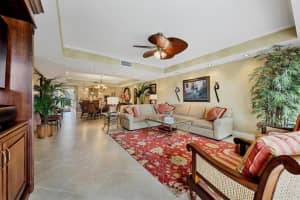 1660 Summer House Ln, Siesta Key, FL 34242, Sold 12/06/21