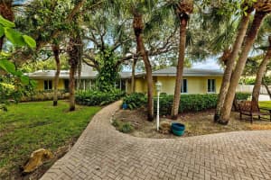 2812 Casey Key Rd, Nokomis, FL 34275, Sold 03/30/22