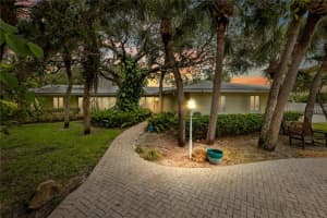 2812 Casey Key Rd, Nokomis, FL 34275, Sold 03/30/22