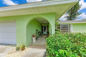 3719 Calliandra Dr, Sarasota, FL 34232, Sold 12/30/21