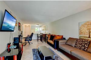 6033 34th St W, Bradenton, FL 34210, Sold 10/05/21