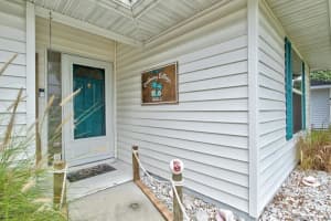 1019 SNEAD AVE, SARASOTA, FL 34237 - MLS#MFRA4510442