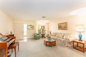4147 Oakhurst Cir W, Sarasota, FL 34233, Sold 10/23/21