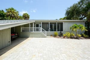 4923 Commonwealth Dr, Siesta Key, FL 34242, Sold 10/14/21