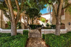 1177 Coquille St, Siesta Key, FL 34242, Sold 12/10/21