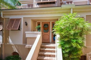 1177 Coquille St, Siesta Key, FL 34242, Sold 12/10/21