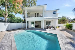 2330 Mietaw Dr, Sarasota, FL 34239, Sold 03/14/22