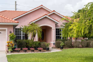5390 Anthony Ln, Sarasota, FL 34233, Sold 11/22/21