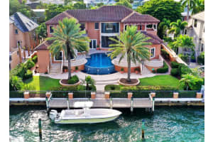 483 Meadow Lark Dr, Sarasota, FL 34236, Sold 02/04/22