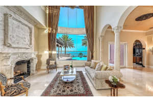 483 Meadow Lark Dr, Sarasota, FL 34236, Sold 02/04/22
