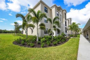 17810 GAWTHROP ST #101, LAKEWOOD RANCH, FL 34211 - MLS#MFRA4510615