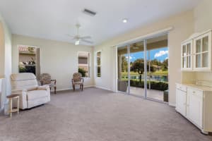8134 Victoria Falls Cir, Sarasota, FL 34243, Sold 11/02/21