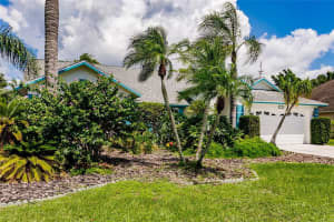 7709 40th Ct E, Sarasota, FL 34243, Sold 10/04/21