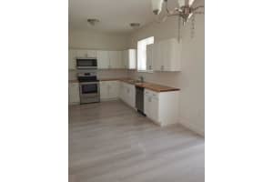 127 Aster Dr, Davenport, FL 33897, Sold 10/20/21