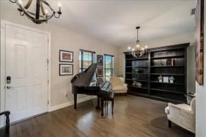 6916 White Willow Ct, Sarasota, FL 34243, Sold 10/27/21