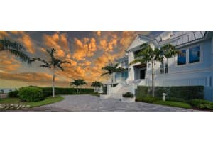 1001 Tocobaga Ln, Sarasota, FL 34236, Sold 10/18/21