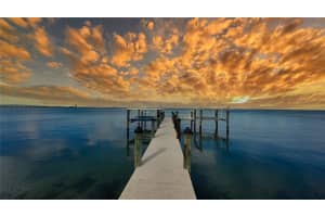 1001 Tocobaga Ln, Sarasota, FL 34236, Sold 10/18/21