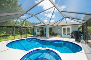 2461 Appaloosa Cir, Sarasota, FL 34240, Sold 10/21/21