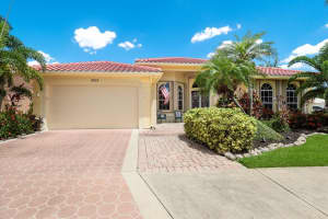 4212 Hearthstone Dr, Sarasota, FL 34238, Sold 10/22/21