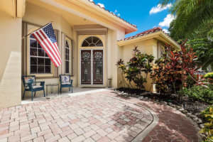 4212 Hearthstone Dr, Sarasota, FL 34238, Sold 10/22/21