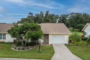 4262 Oakhurst Cir E, Sarasota, FL 34233, Sold 10/27/21