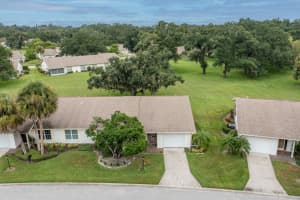 4262 Oakhurst Cir E, Sarasota, FL 34233, Sold 10/27/21