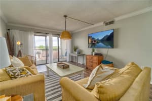 6157 Midnight Pass Rd, Siesta Key, FL 34242, Sold 10/08/21