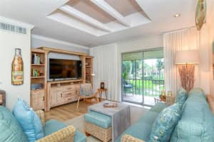 918 La Costa Cir, Sarasota, FL 34237, Sold 10/18/21