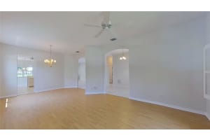 5125 Flagstone Dr, Sarasota, FL 34238, Sold 10/08/21