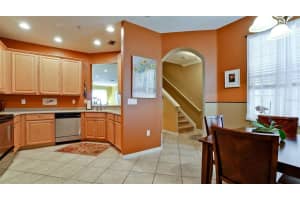 3601 Parkridge Cir, Sarasota, FL 34243, Sold 10/13/21