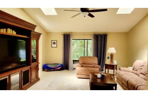 4614 34th Ct E, Bradenton, FL 34203, Sold 01/18/22