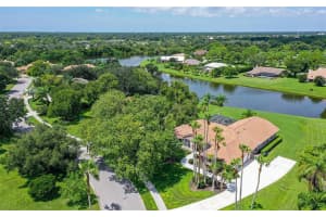 8301 Eagle Lake Dr, Sarasota, FL 34241, Sold 11/15/21