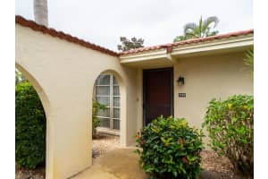 2149 Pueblo Cir, Sarasota, FL 34231, Sold 10/25/21