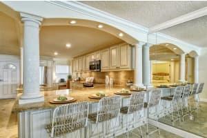 20 Whispering Sands Dr, Siesta Key, FL 34242, Sold 04/22/22