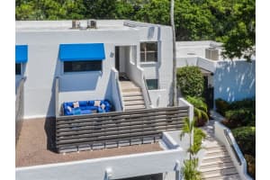 524 Bayport Way, Longboat Key, FL 34228, Sold 11/04/21