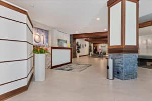 101 Gulfstream Ave, Sarasota, FL 34236, Sold 11/22/21