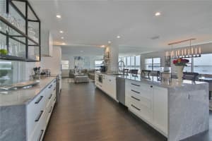 400 Golden Gate Point, Sarasota, FL 34236, Sold 10/14/21