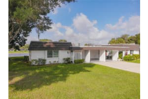 1301 Glen Oaks Dr E, Sarasota, FL 34232, Sold 12/23/21